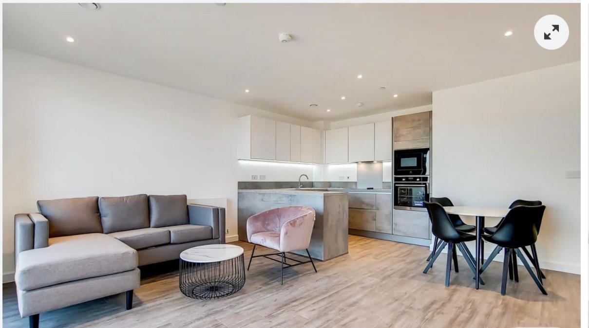Modern Stay With Free 24Hours Gym Londen Buitenkant foto
